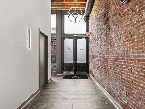 5th image of 700 N 2nd St #5059507