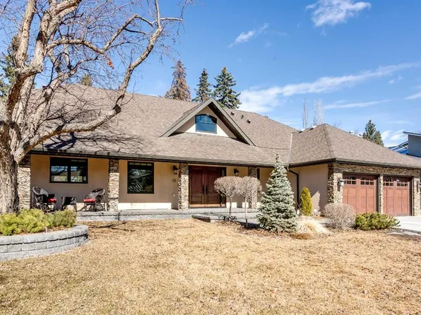 10 S Willow Park Grn SE, Calgary, AB T2J 3L1