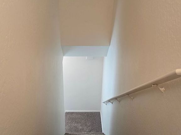 4th image of 1100 E Mohave St