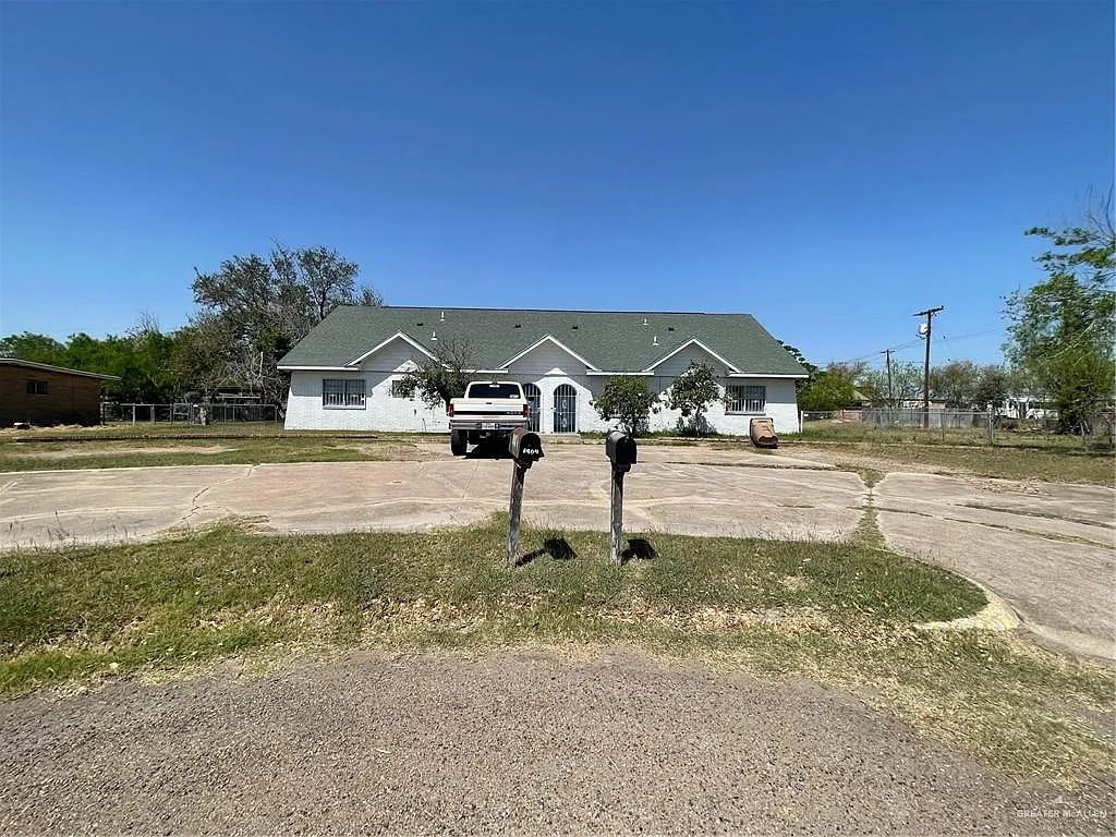 2 bed, 1.0 bath, 1097 sqft, $980 — Photo 1