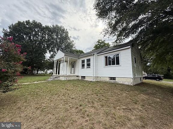 3rd image of 8100 Telegraph Rd