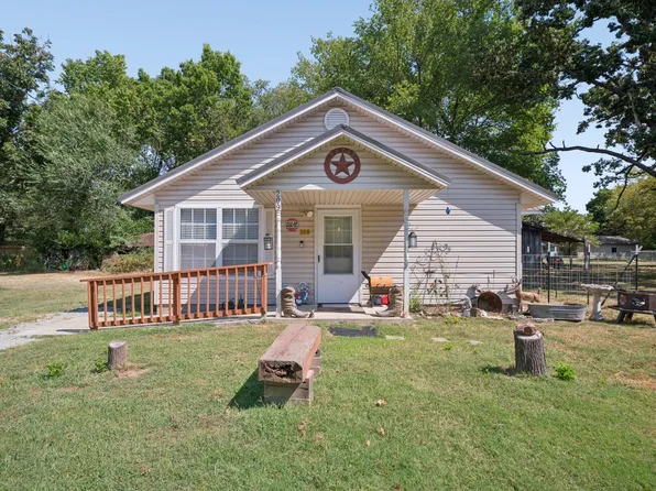 209 W Gray St, Jay, OK 74346