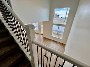 4860 S Alder Dr, Mapleton, UT 84664