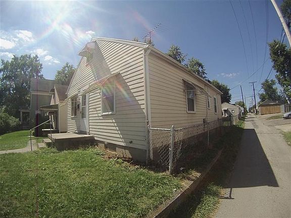 4th image of 17 Edgar Ave