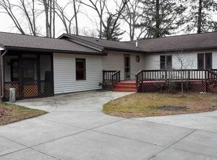 439 E Chauncey St, Oxford, WI 53952