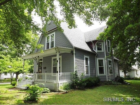 1st image of 422 E College Ave