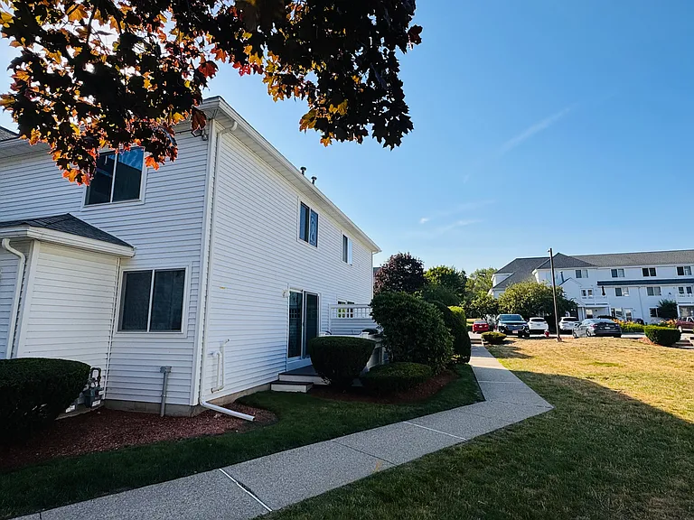 360 Littleton Rd #H20 — Photo 1