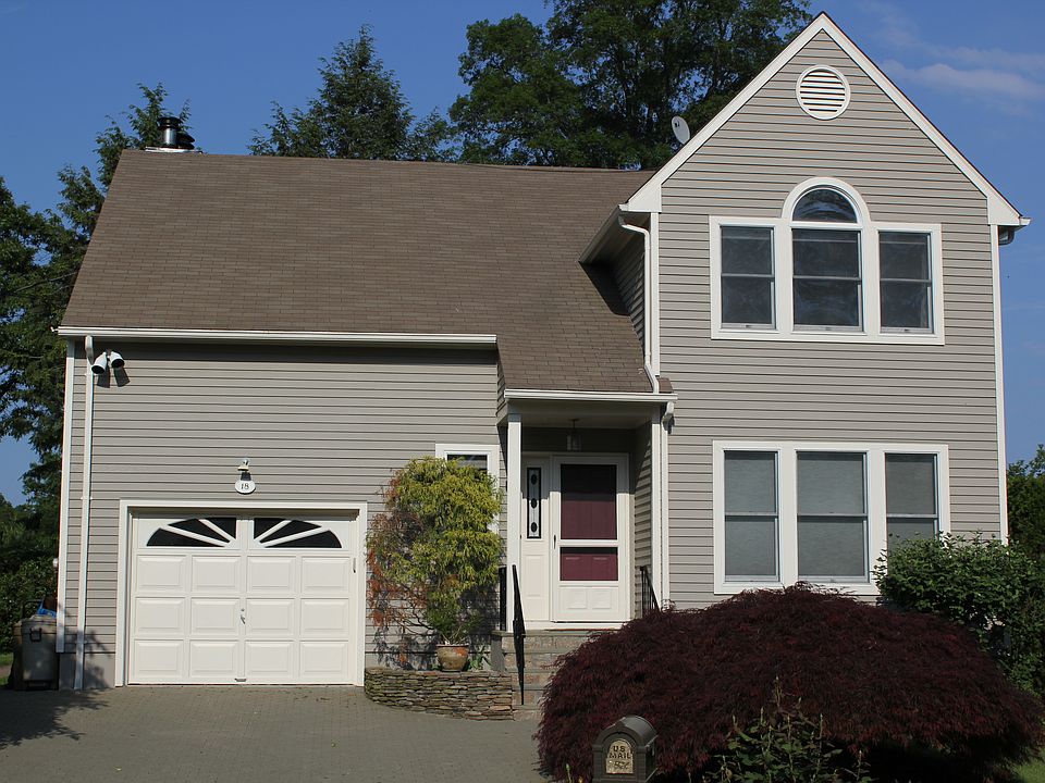 1st image of 18 Smallwood Pl