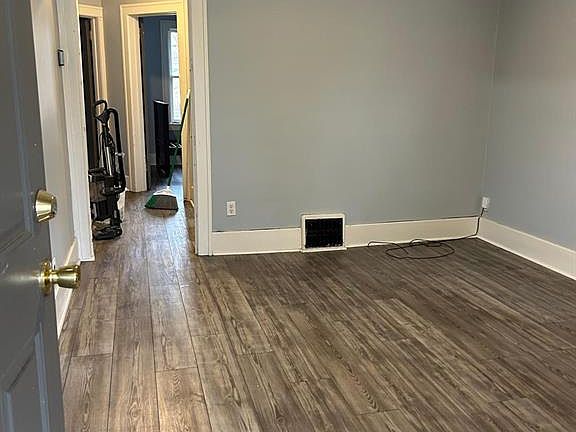 4th image of 770 Randolph Ave