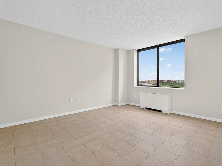 3701 S George Mason Dr — Photo 10