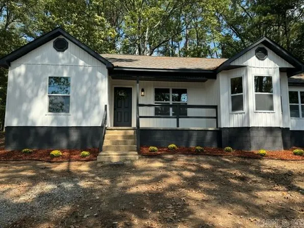 1373 Ridgeway St, Hot Springs, AR 71901