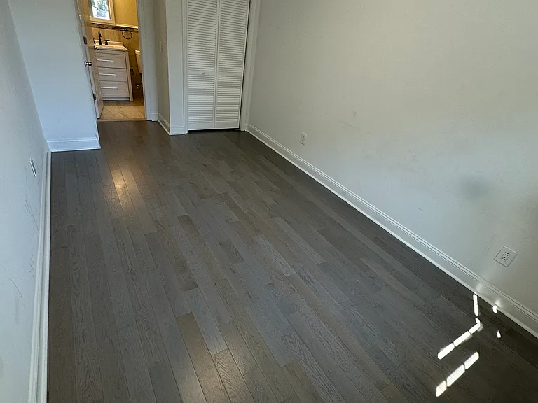 657 N 35th St — Photo 8