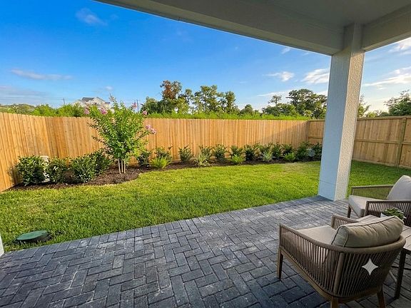 2nd image of 5916 Cottage Grv