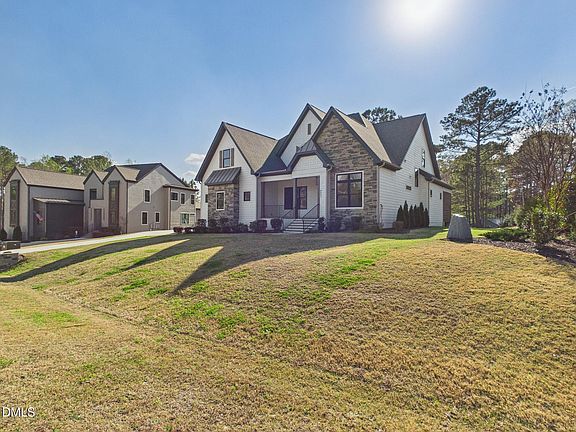 3rd image of 8621 Bishop Pine Ln