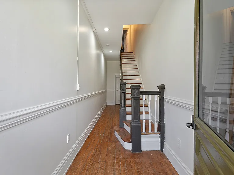 1619 W Grace St — Photo 2