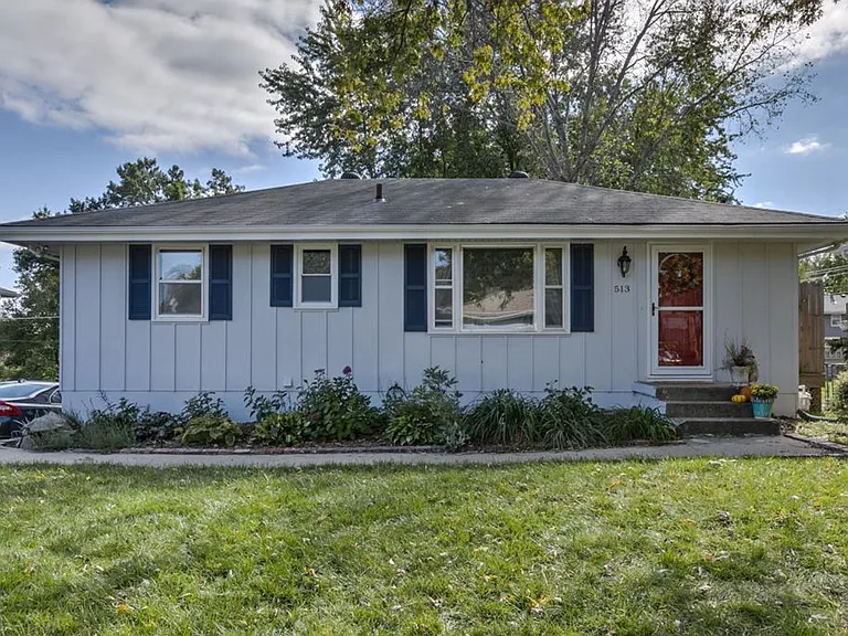 513 NW 88th St — Photo 3