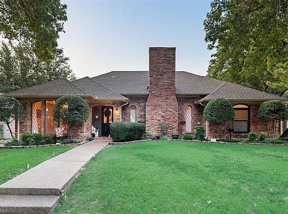 5th image of 3405 Oxford Dr