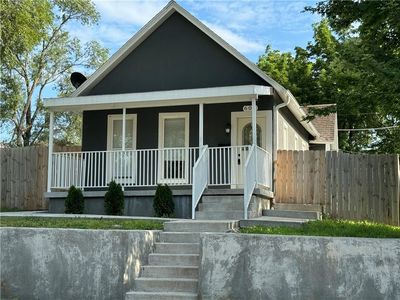 607 W Piankishaw St, Paola, KS, 66071