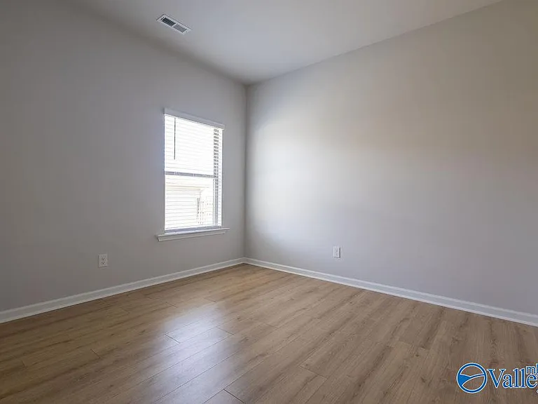 143 Sager Cir — Photo 17