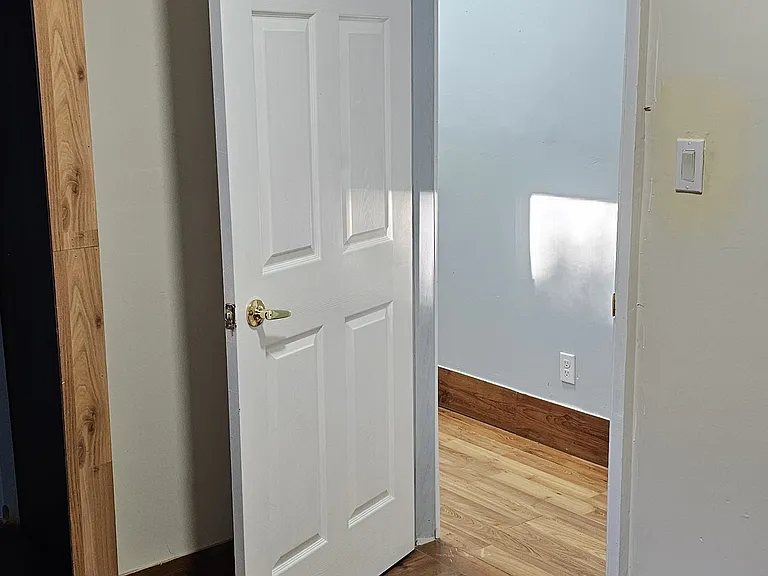216 Macdonald Rd — Photo 13