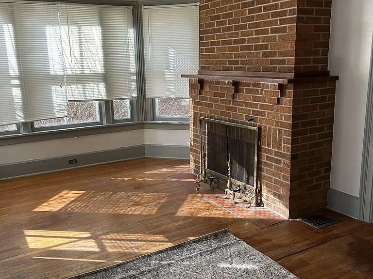 85 N Center St #1 — Photo 1