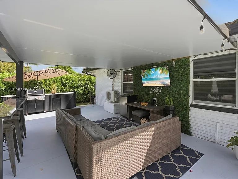 9935 Ramblewood Dr — Photo 37