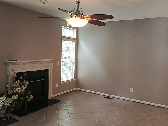 5th image of 8807 Carpenters Hall Dr