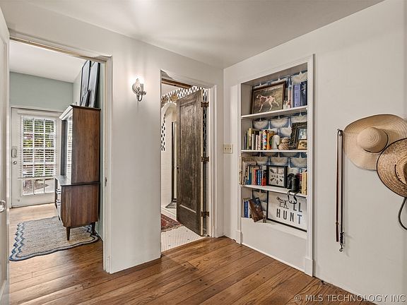 26th image of 2216 N Elwood Ave