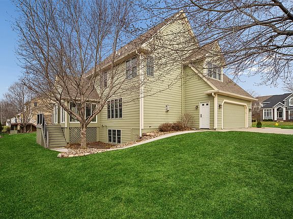 2nd image of 5820 Beechtree Dr