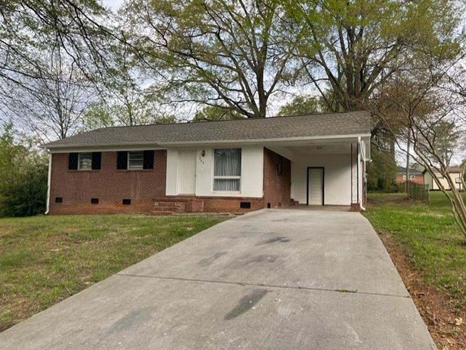 1st image of 905 Canterbury Ct