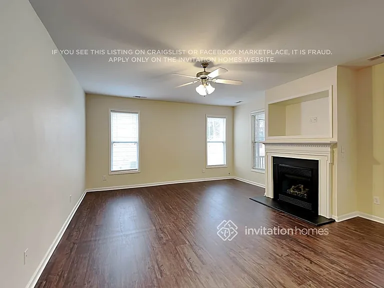 3157 Groveshire Dr — Photo 4