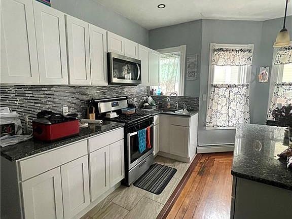 2nd image of 73 Farragut Ave