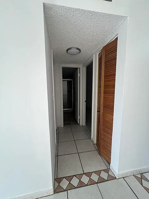 2 bed, 804 sqft, $1,900 — Photo 3