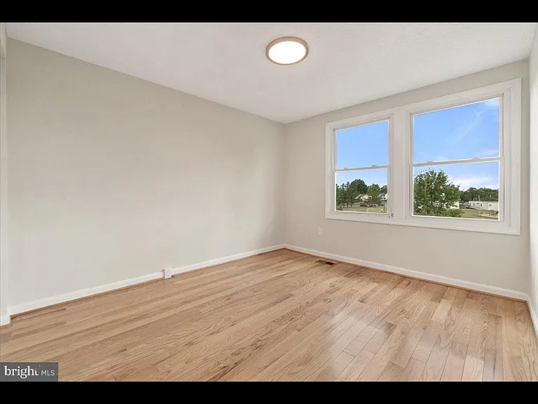 502 Ellrose Ct — Photo 13