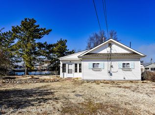 10 Tiller Ct, Little Egg Harbor, NJ 08087