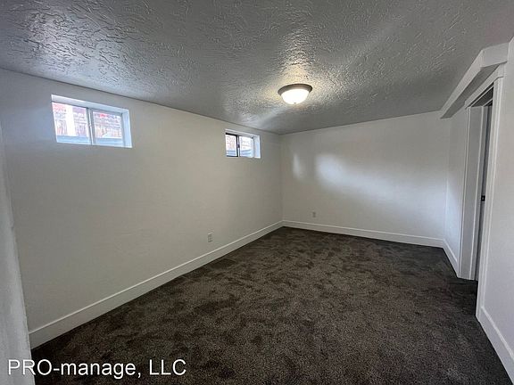 4th image of 160 1/2 W 14th St
