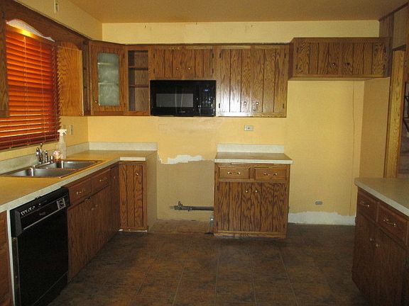 2nd image of 313 N Pleasant Dr