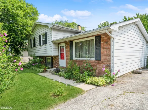 1815 Gilead Ave, Zion, IL 60099