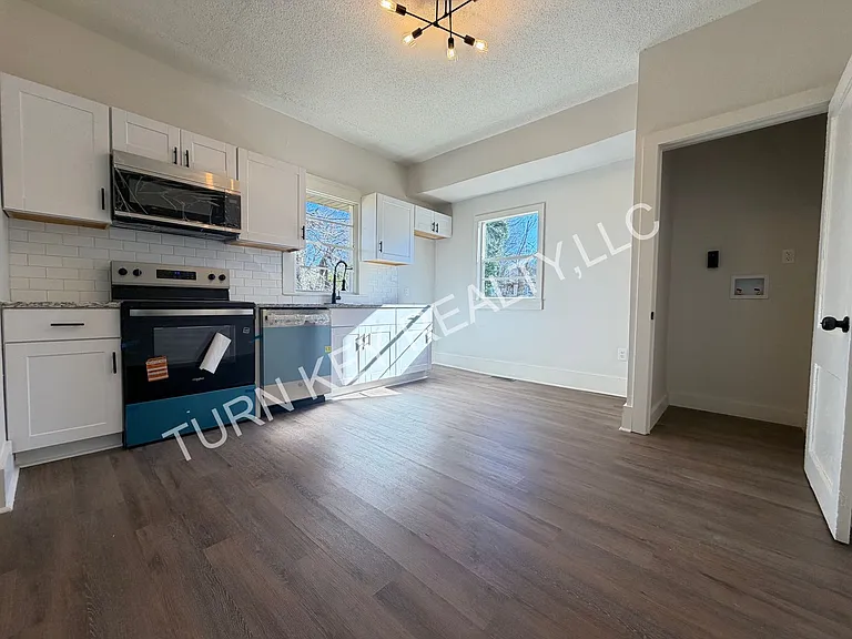 219 47th Pl N — Photo 13