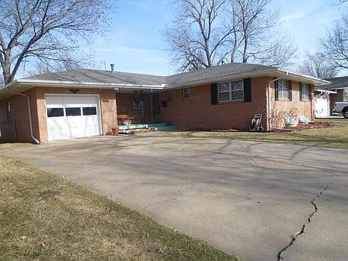 1st image of 1512 E 14th Ave