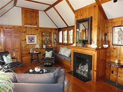 2nd image of 2903 Lee Rd