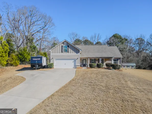 233 Poppyfield Farm Dr, Good Hope, GA 30641