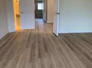 382 Country Club Dr UNIT C, Simi Valley, CA 93065