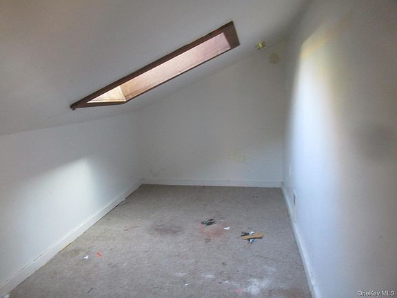 5th image of 245 Hicks Hill Road