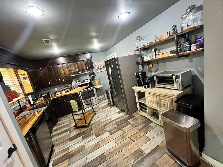 3803 Moss Rose Dr — Photo 6