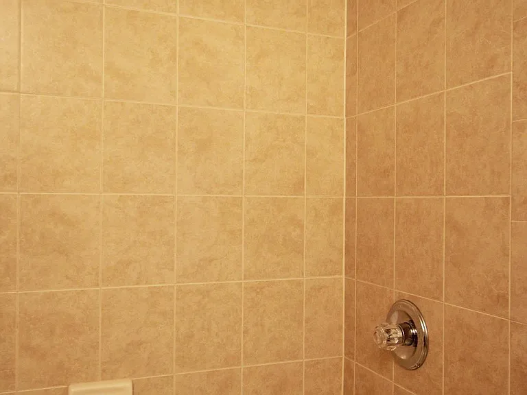 2415 Rainswood Ln — Photo 24