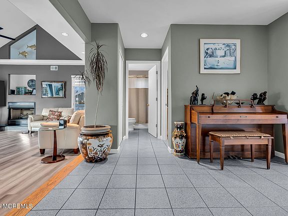 5th image of 1227 Varuna Drive