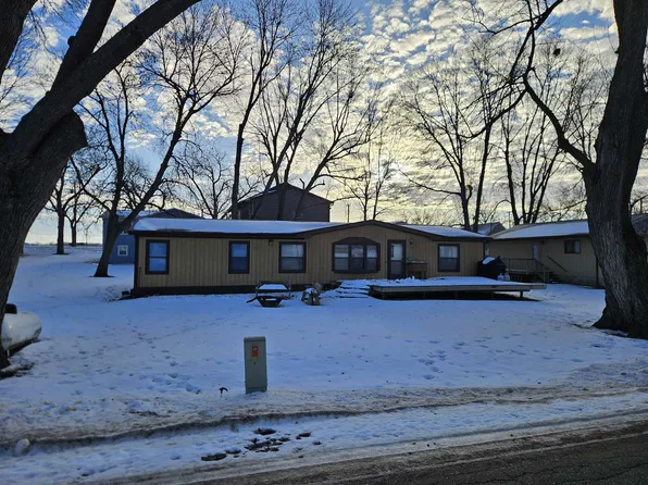 15230 War Eagle Blvd, Spirit Lake, IA 51360