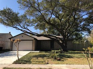 6319 Edenglen Ct, Houston, TX 77049