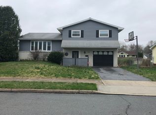 224 Elwyn Ave, Sinking Spring, PA 19608